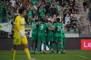 北京国安在最近六场中超保持不败4胜2平，7月来最长不败纪录